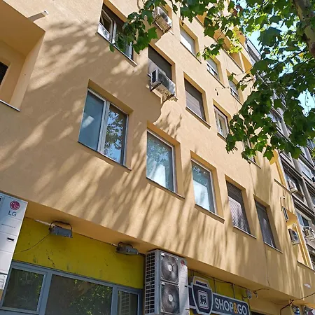 White Slavija Apartment